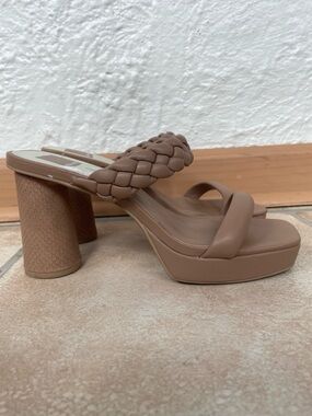 Dolce Vita Ashby Platform Braided Sandal Cafe Stella, round chunky heel; size 9